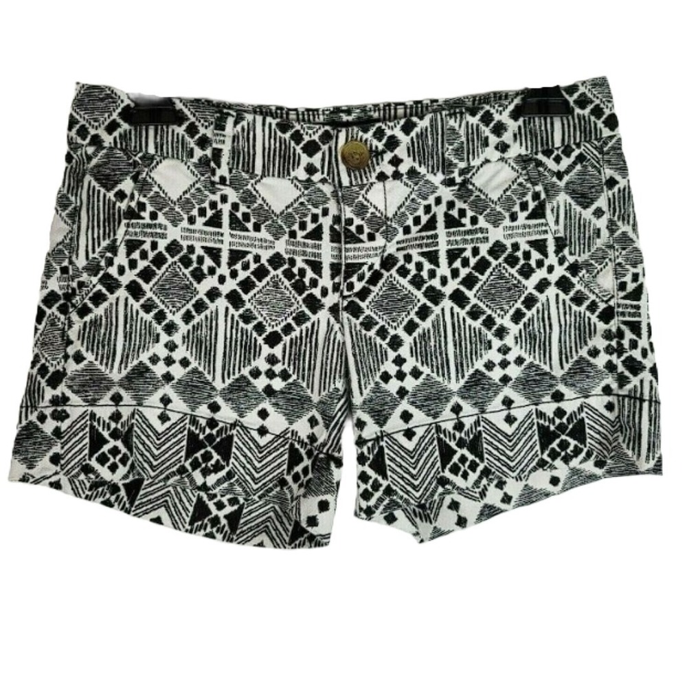 American Eagle Shorts Stretch Midi Womens Size 4 Black White Geometric Pattern